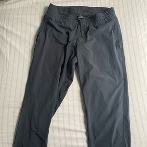 Kuhl joggers